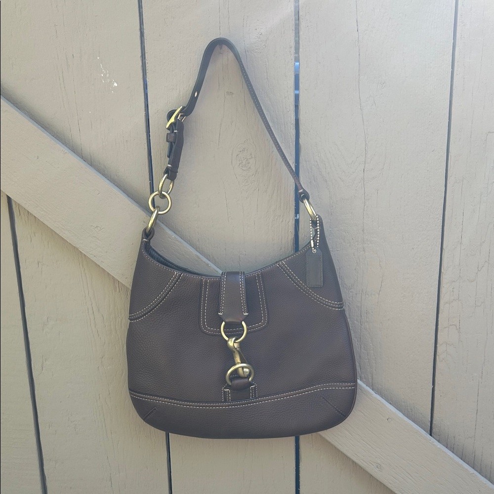 Rare Coach Hampton Dark Brown Pebbled Leather Clip Shoulder Bag